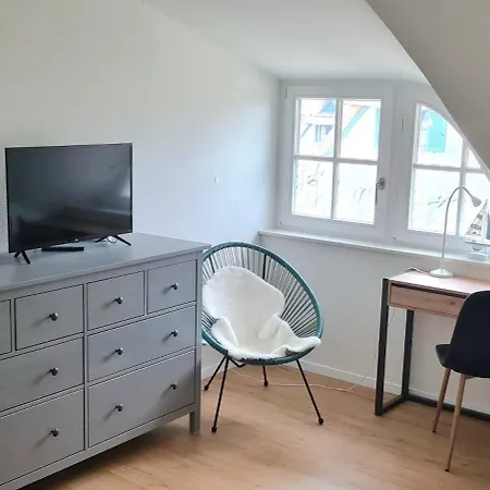 Neben Wismar Fh