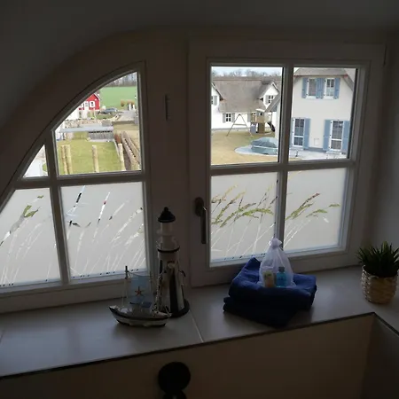 Neben Wismar Fh